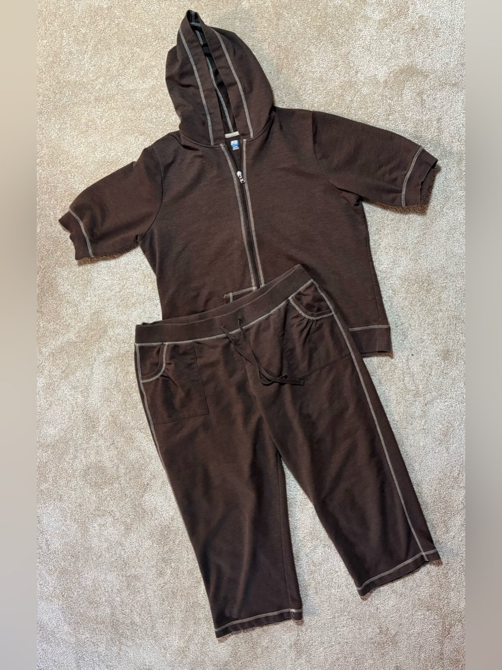 SB Active Capri Joggers with Hooded Zip Shortsleeved Sweatshirt Size XXLT